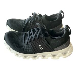 On Running Cloud Women’s Black Knit Running Sneakers